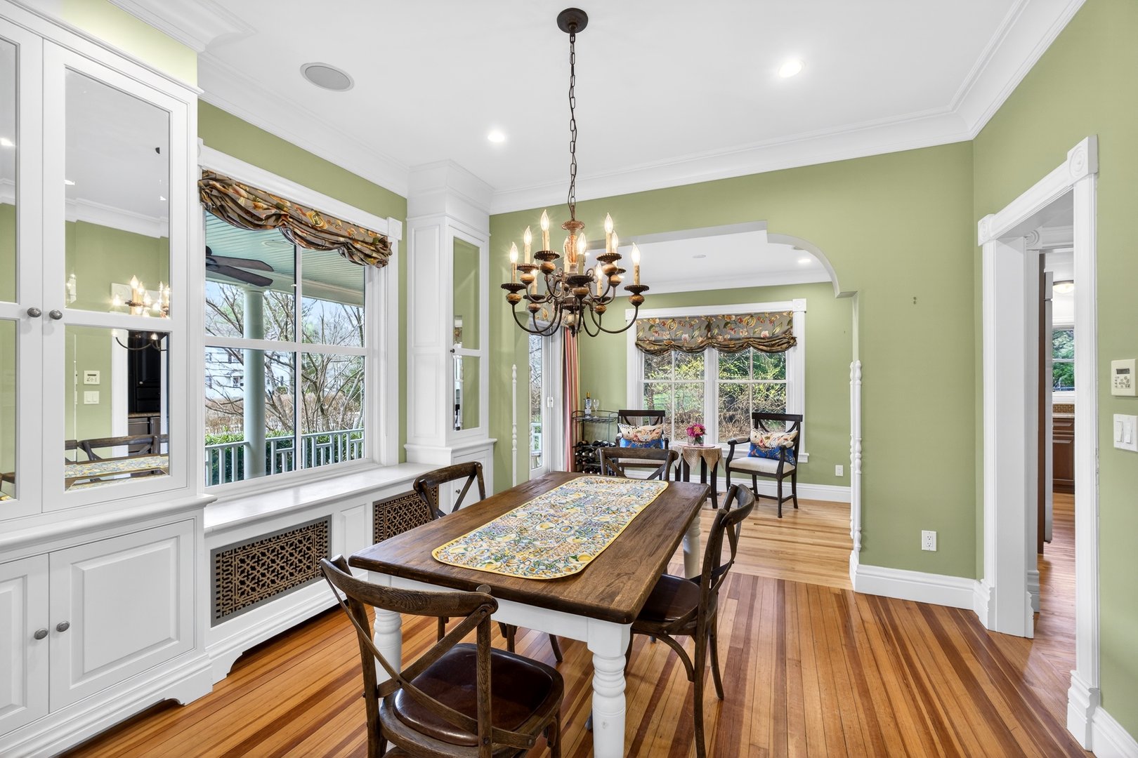 247 Broadway Photo 9