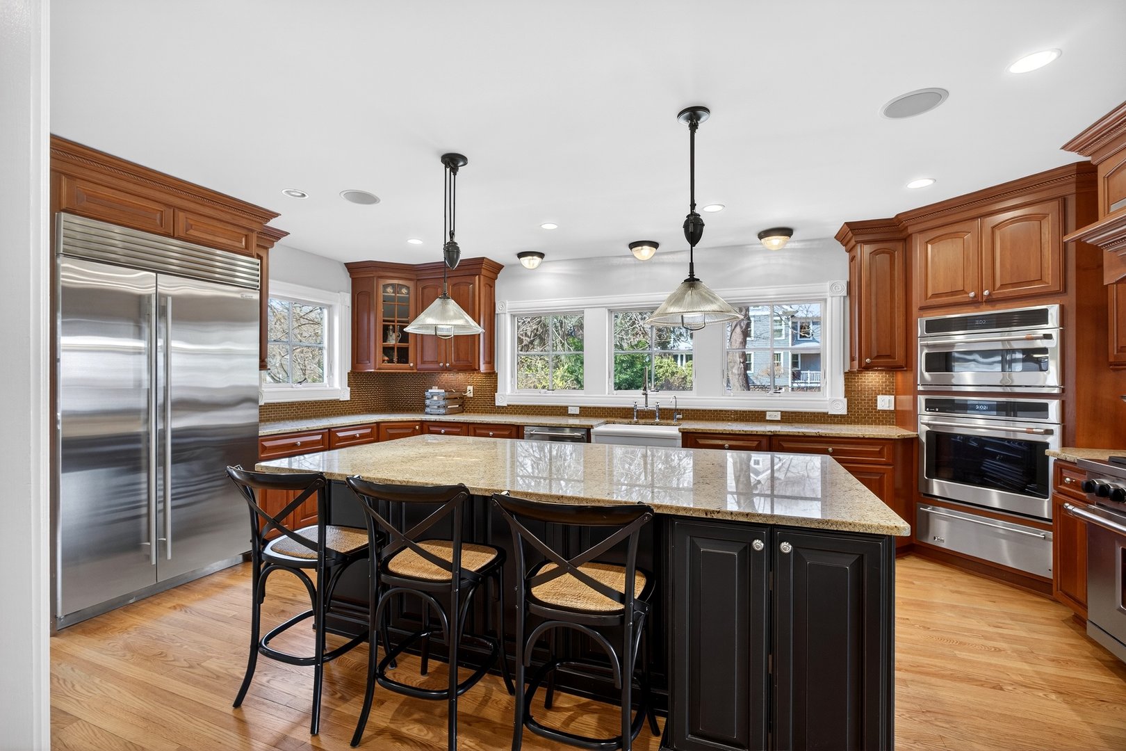 247 Broadway Photo 12