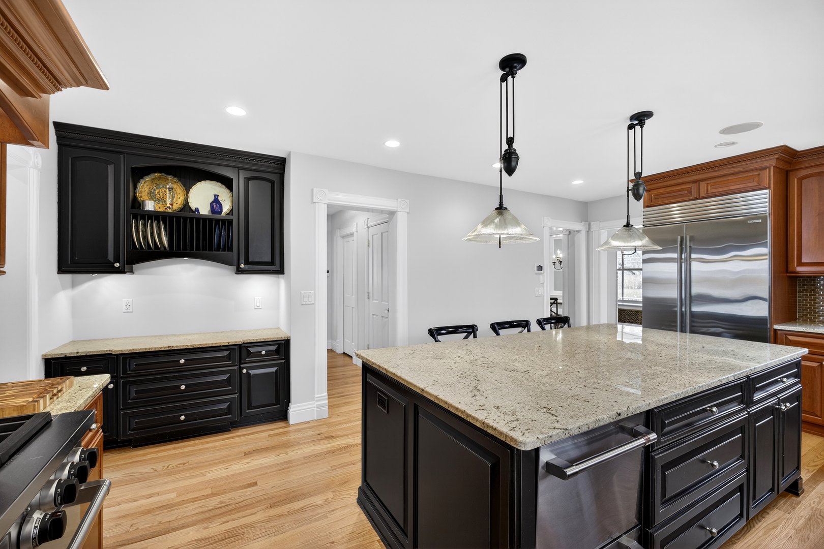 247 Broadway Photo 15