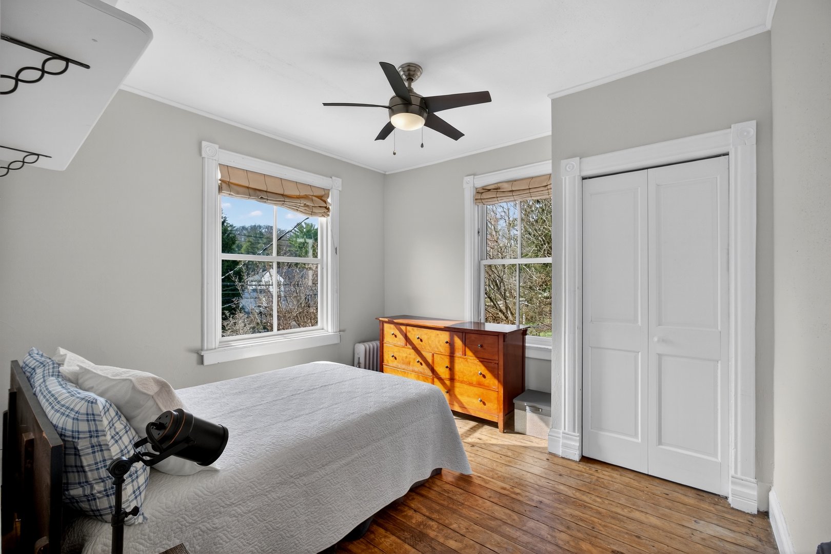 247 Broadway Photo 24