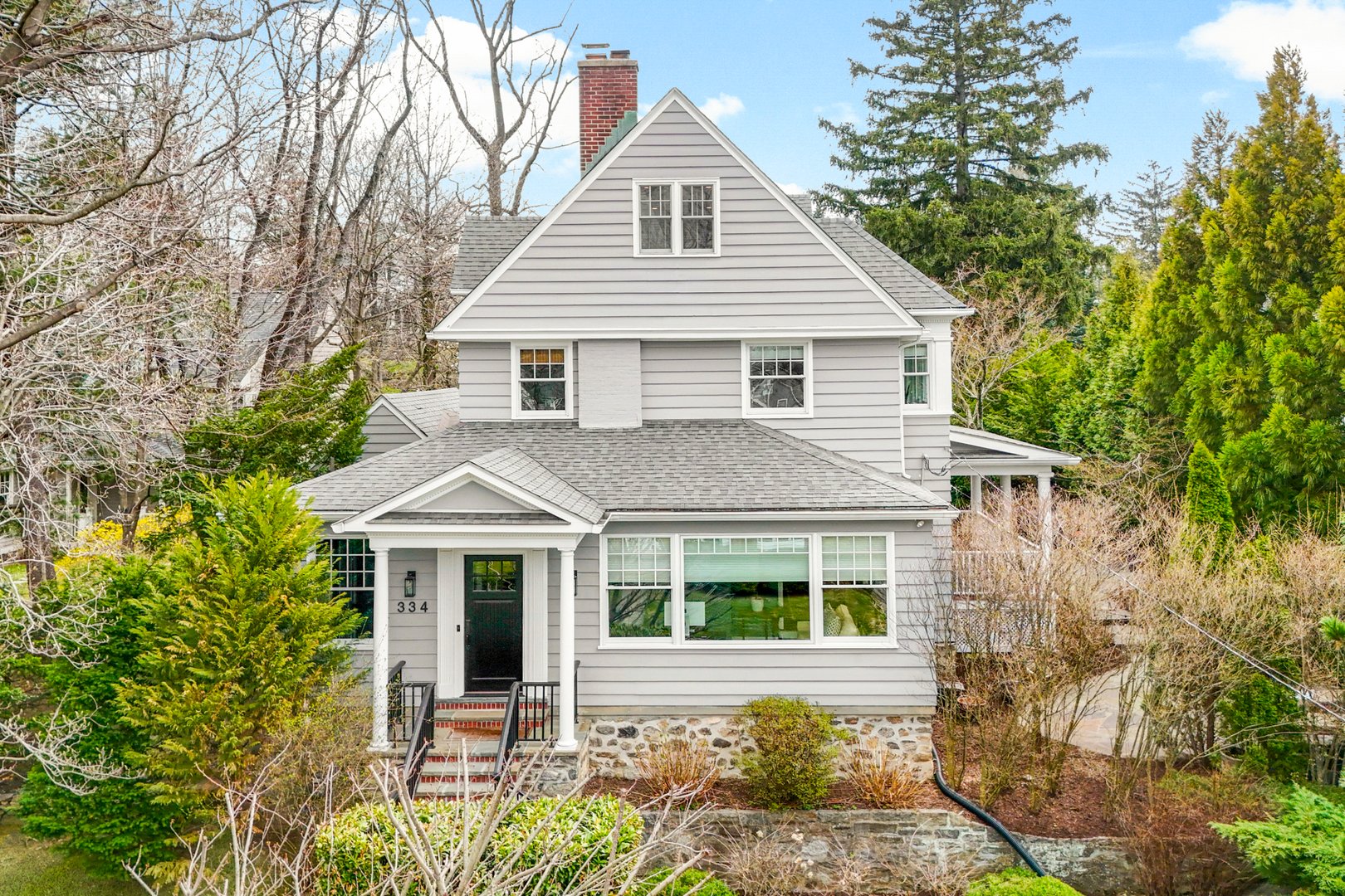 334 Highbrook Avenue Photo 1