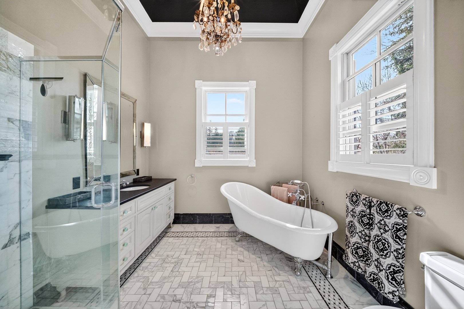 247 Broadway Photo 31