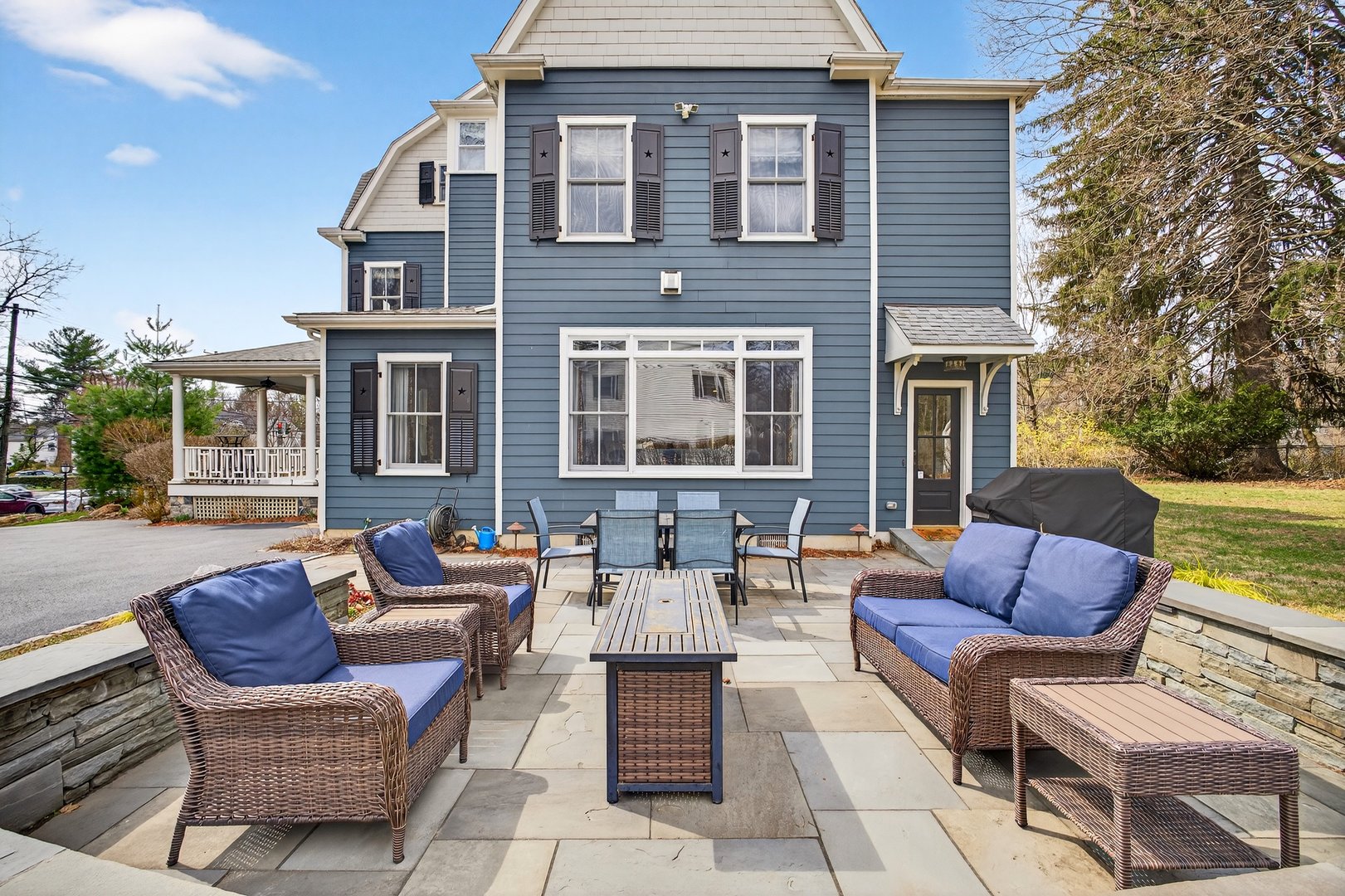 247 Broadway Photo 43