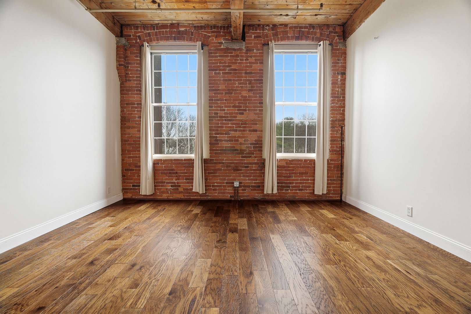 92 Main Street  #206 Photo 8