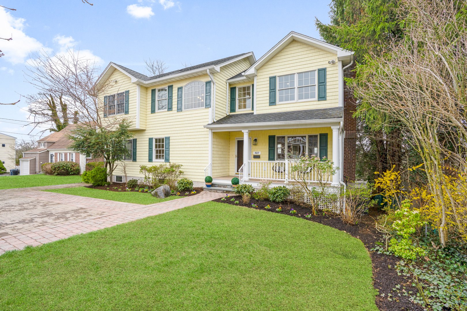 1127 Jensen Avenue Photo 4