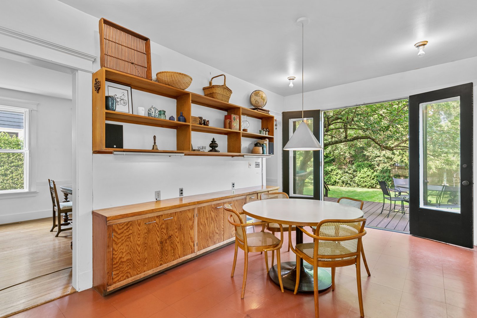 266 Everit Street Photo 6