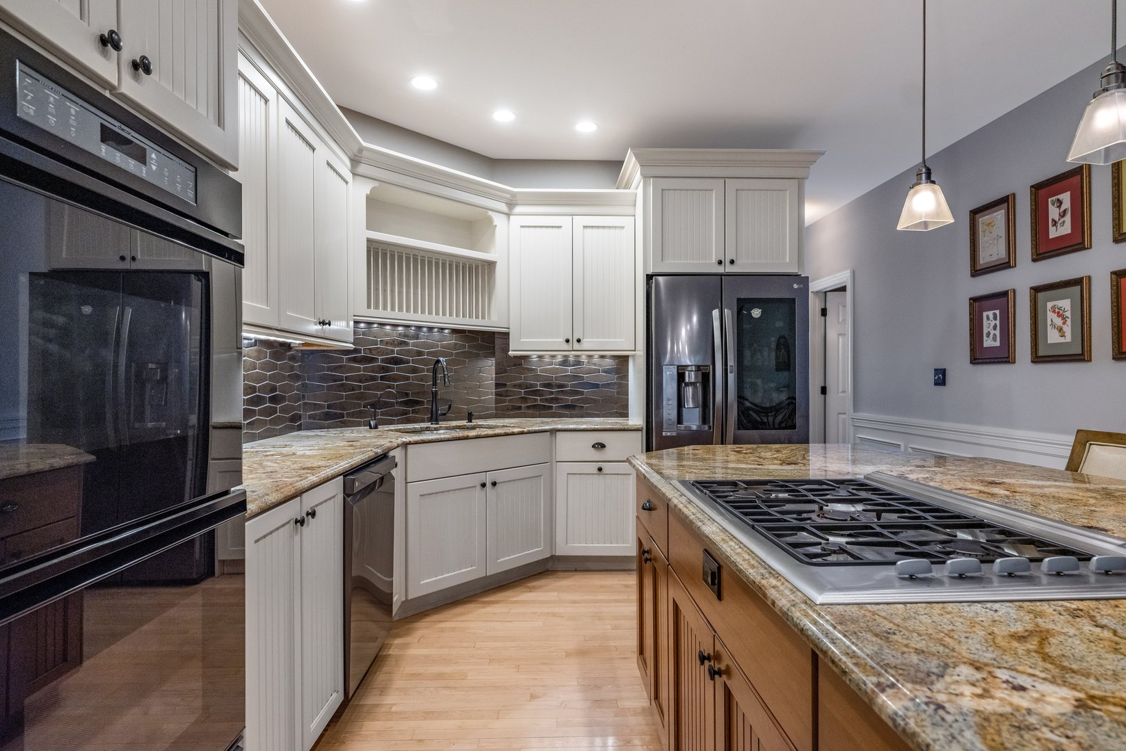 63 Broad Street Photo 6