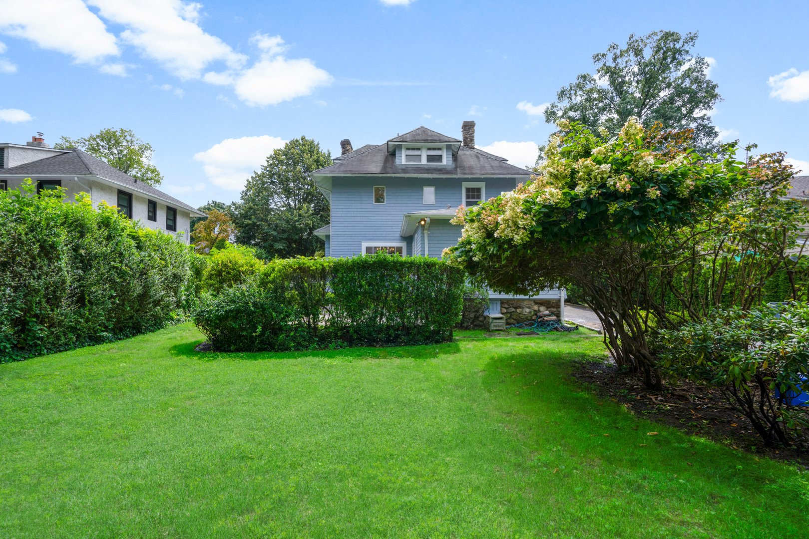 32 Stuyvesant Avenue Photo 23