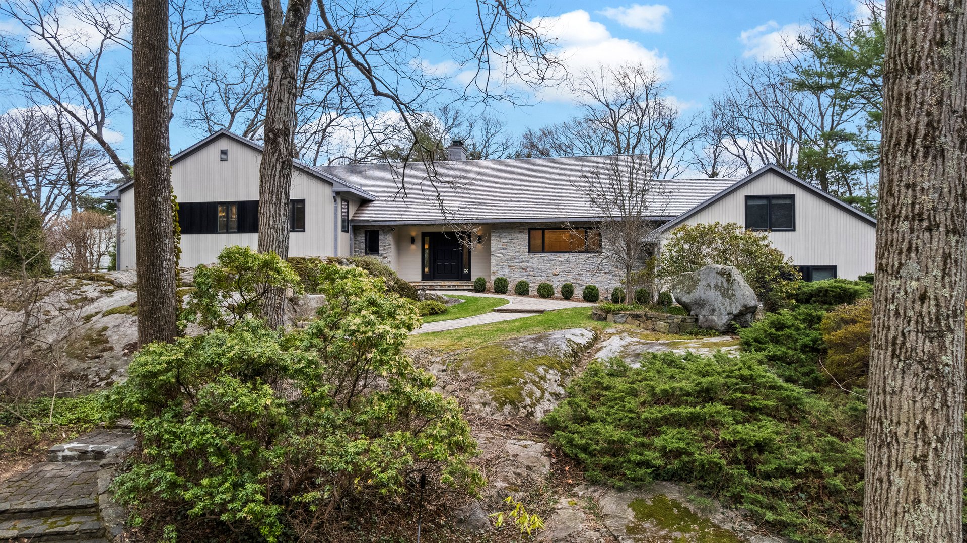 112 Woodlands Road Photo 3