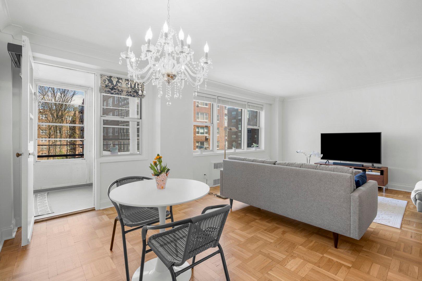3 Washington Square  #4D Photo 12
