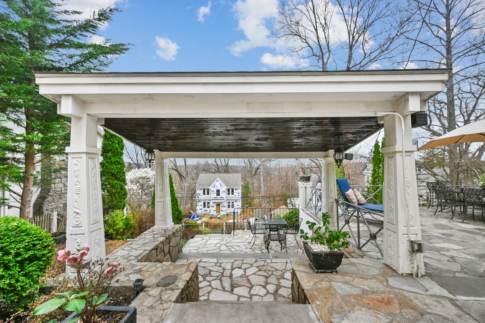 35 Euclid Avenue Photo 4