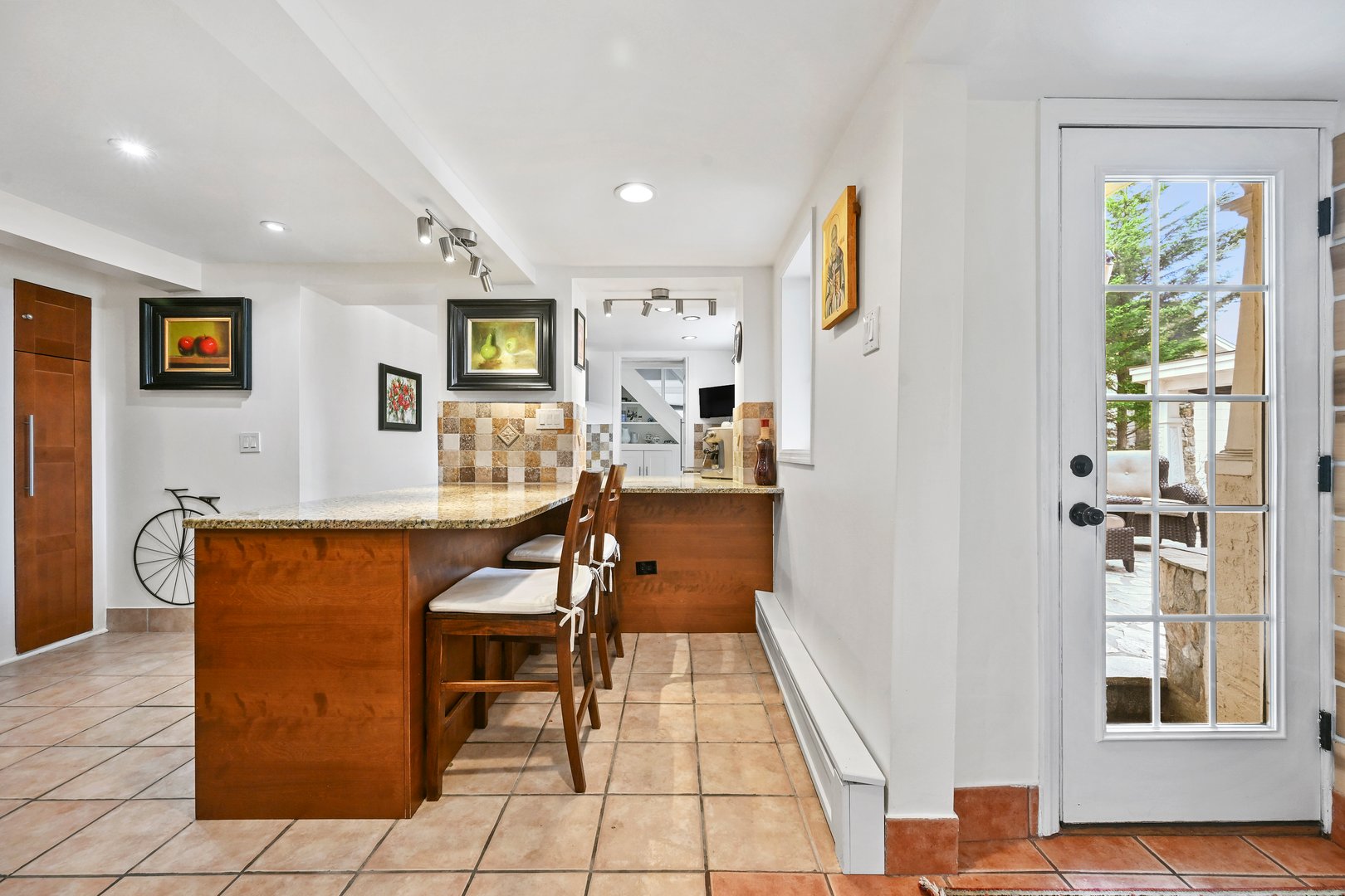 35 Euclid Avenue Photo 15