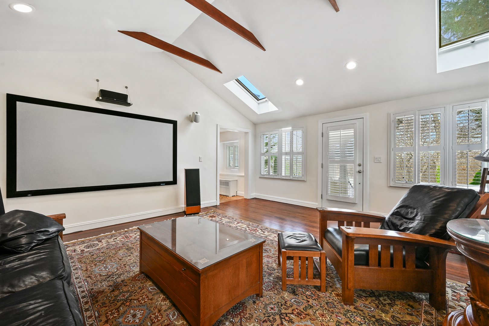 35 Euclid Avenue Photo 36