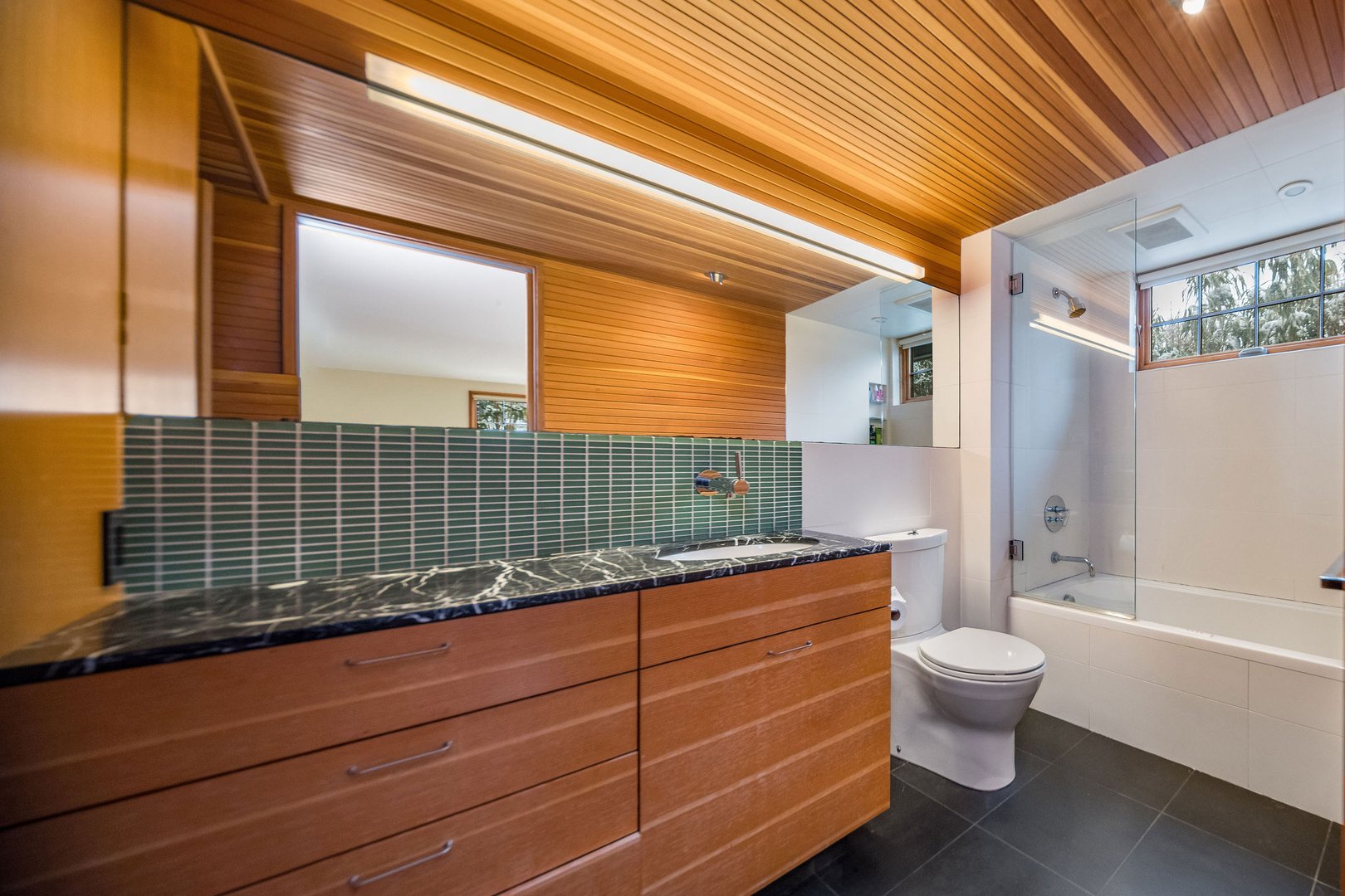 61 Hartford Avenue Photo 33