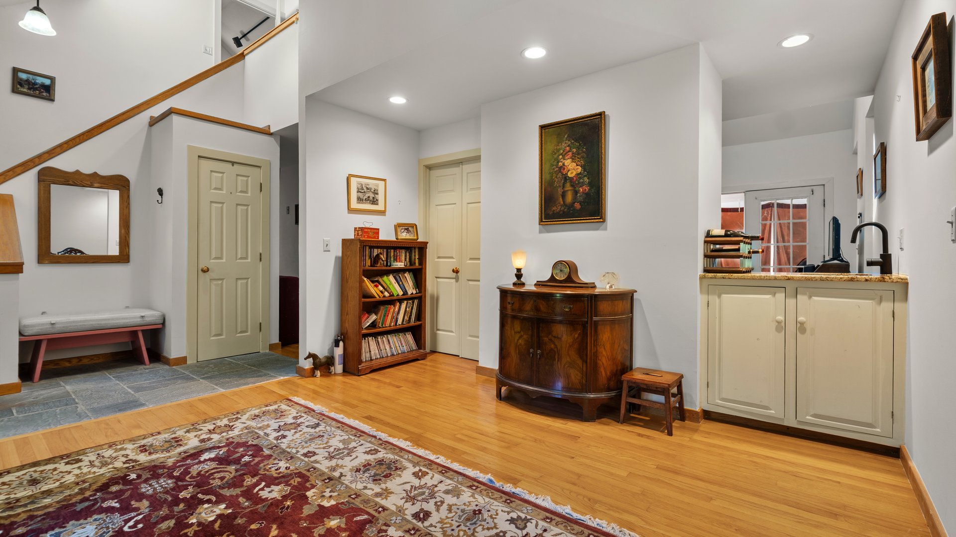 1 Cornwall Dr Photo 14