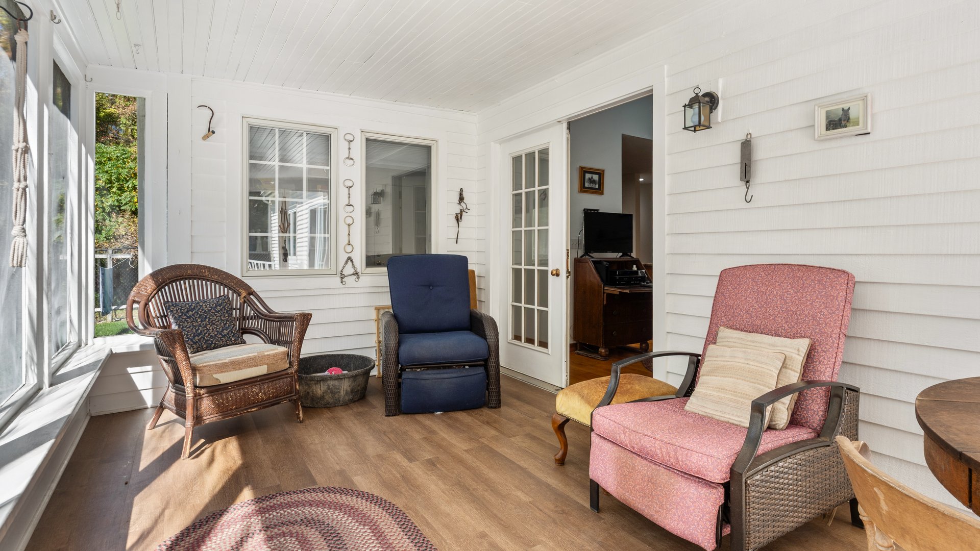 1 Cornwall Dr Photo 21