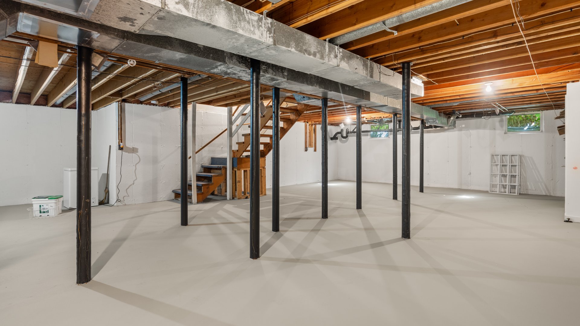 1 Cornwall Dr Photo 33