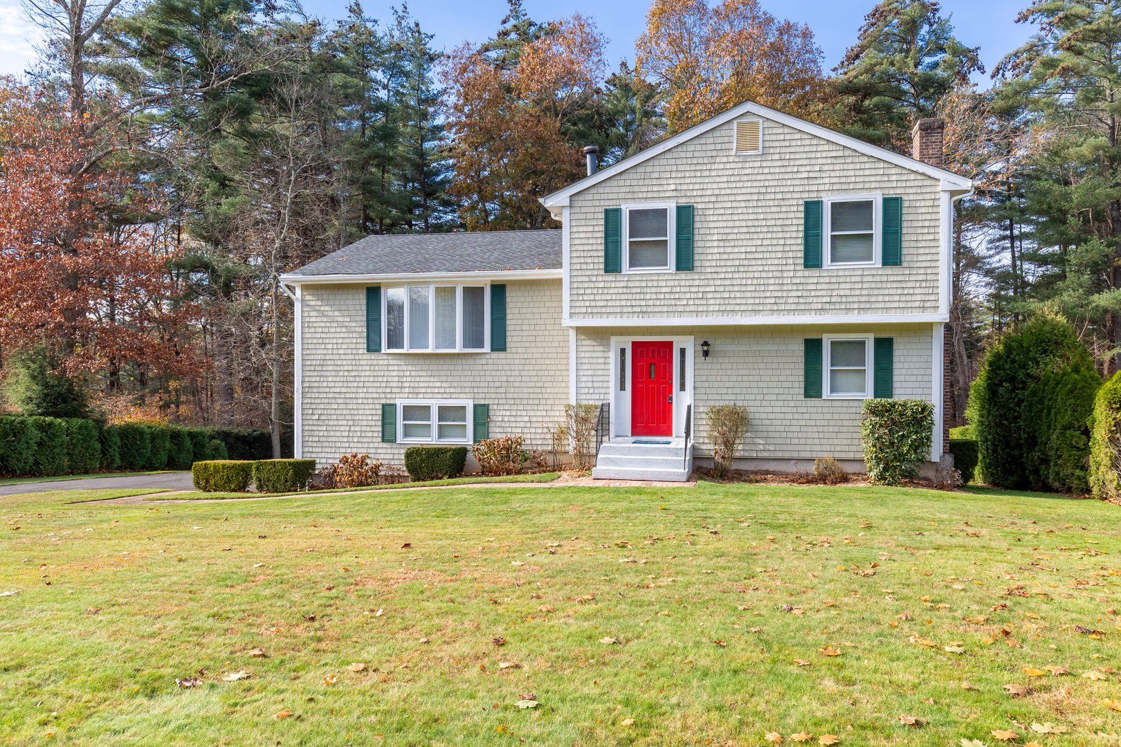 26 Woodside Drive Photo 2