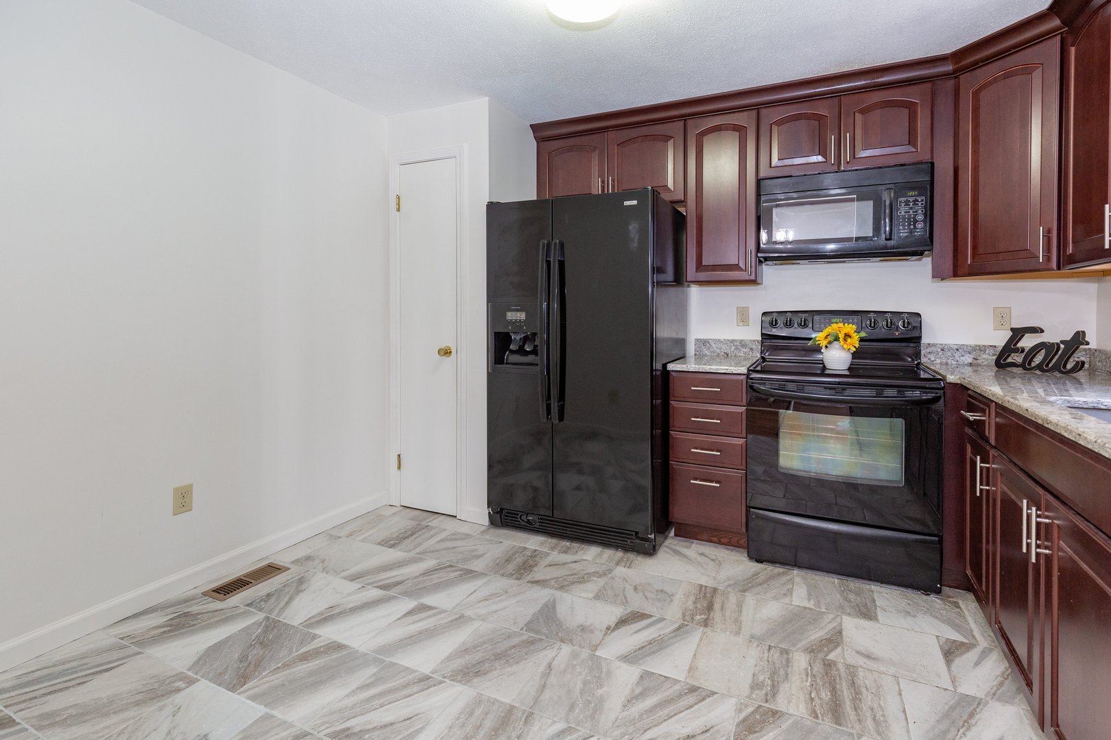 26 Woodside Drive Photo 11