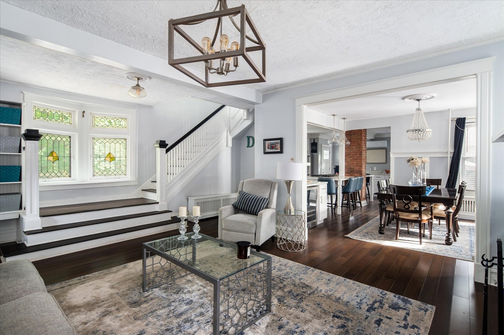 737 Bradley Street Photo 6