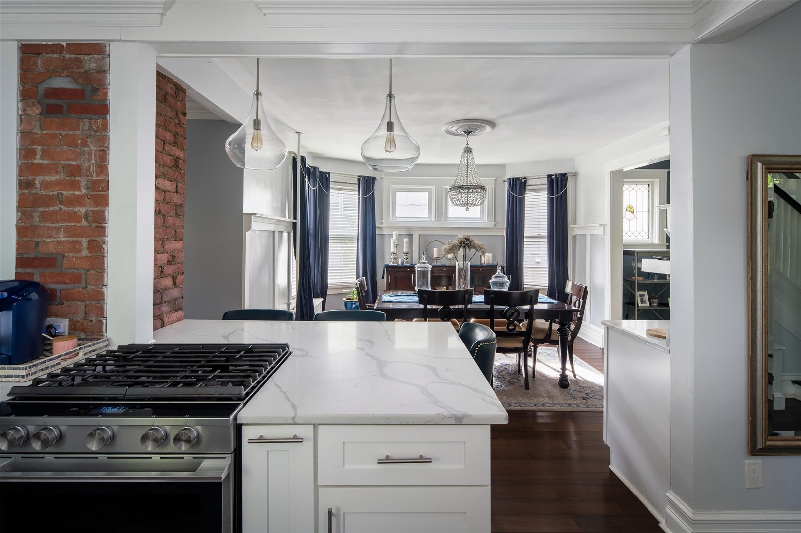 737 Bradley Street Photo 13