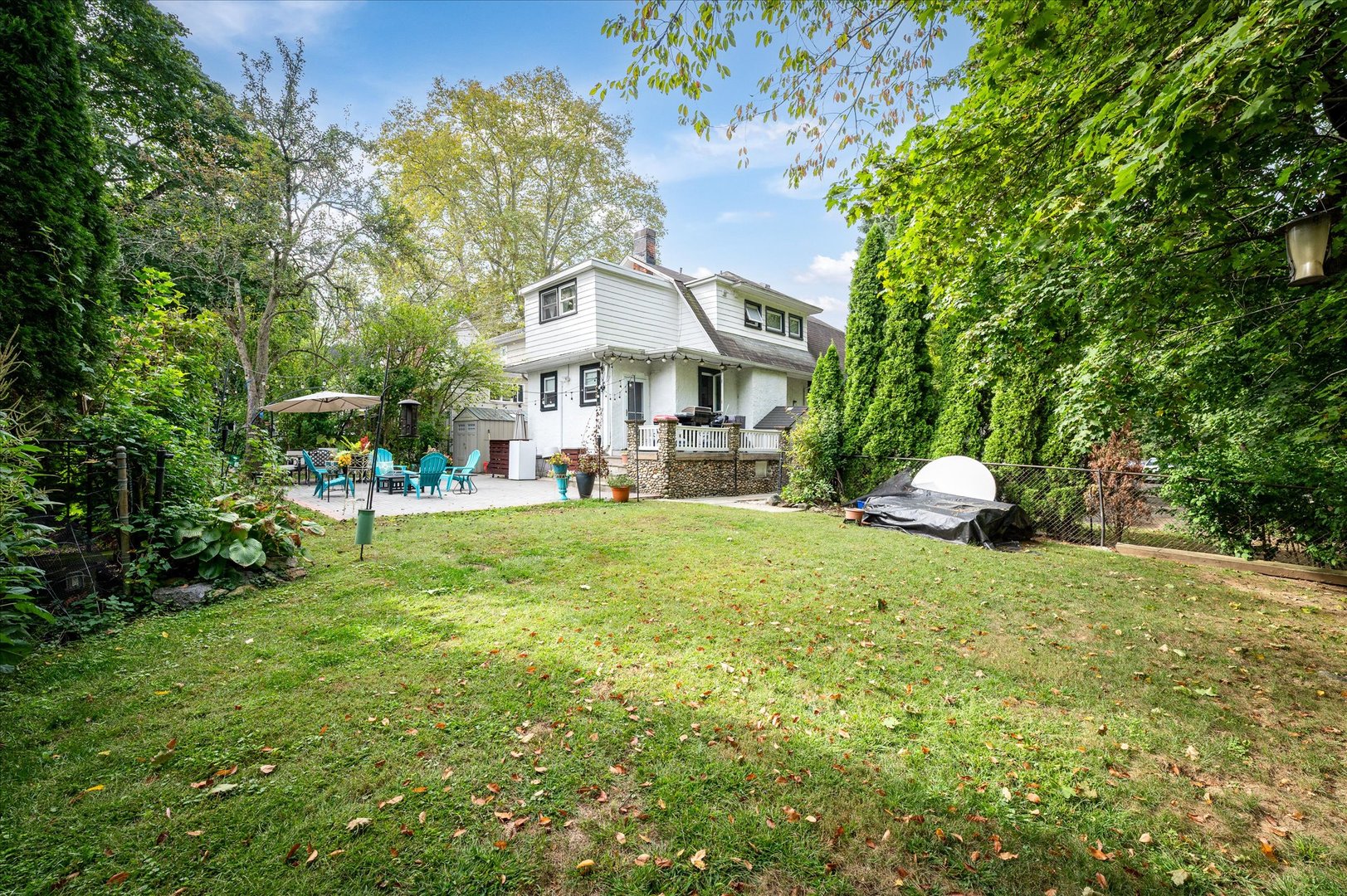 737 Bradley Street Photo 30