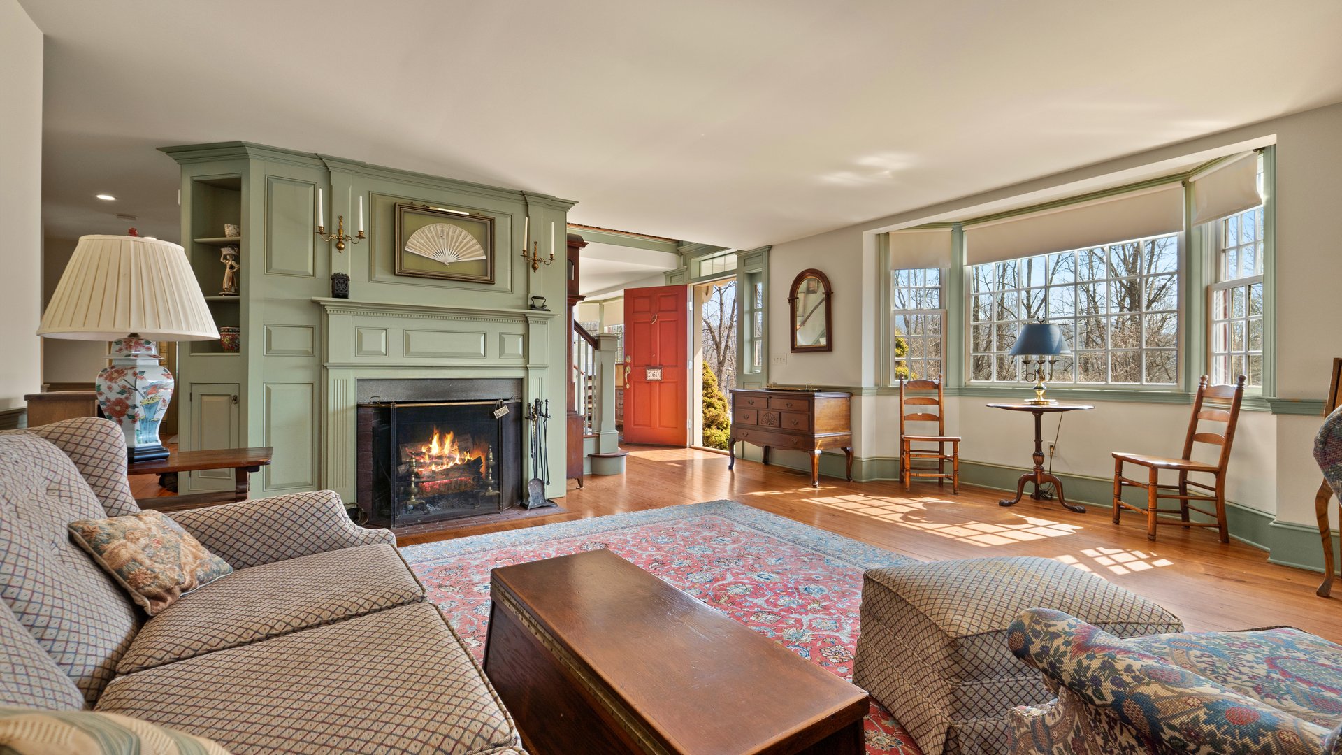 260 Maple Ave Photo 5