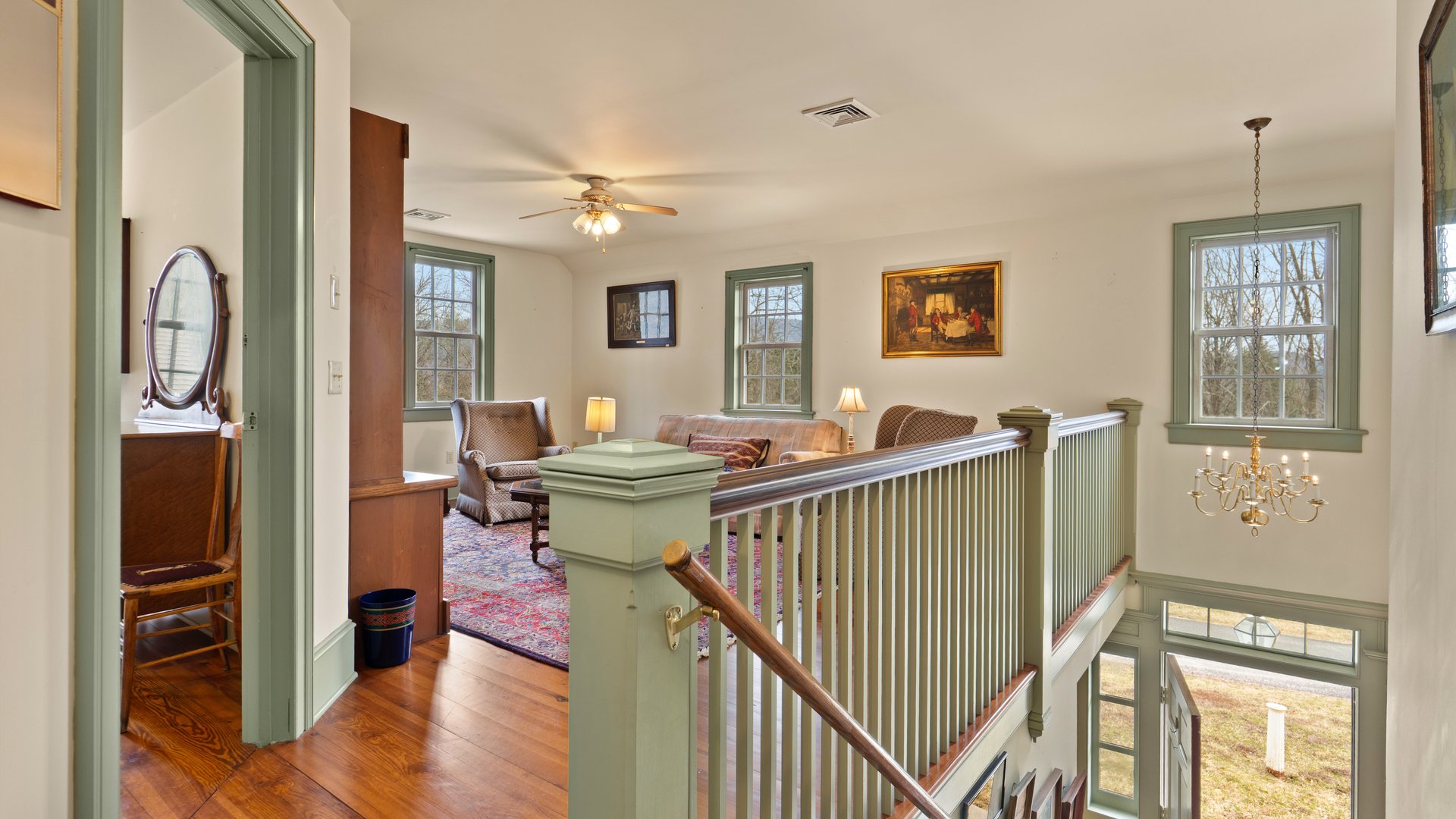 260 Maple Ave Photo 18