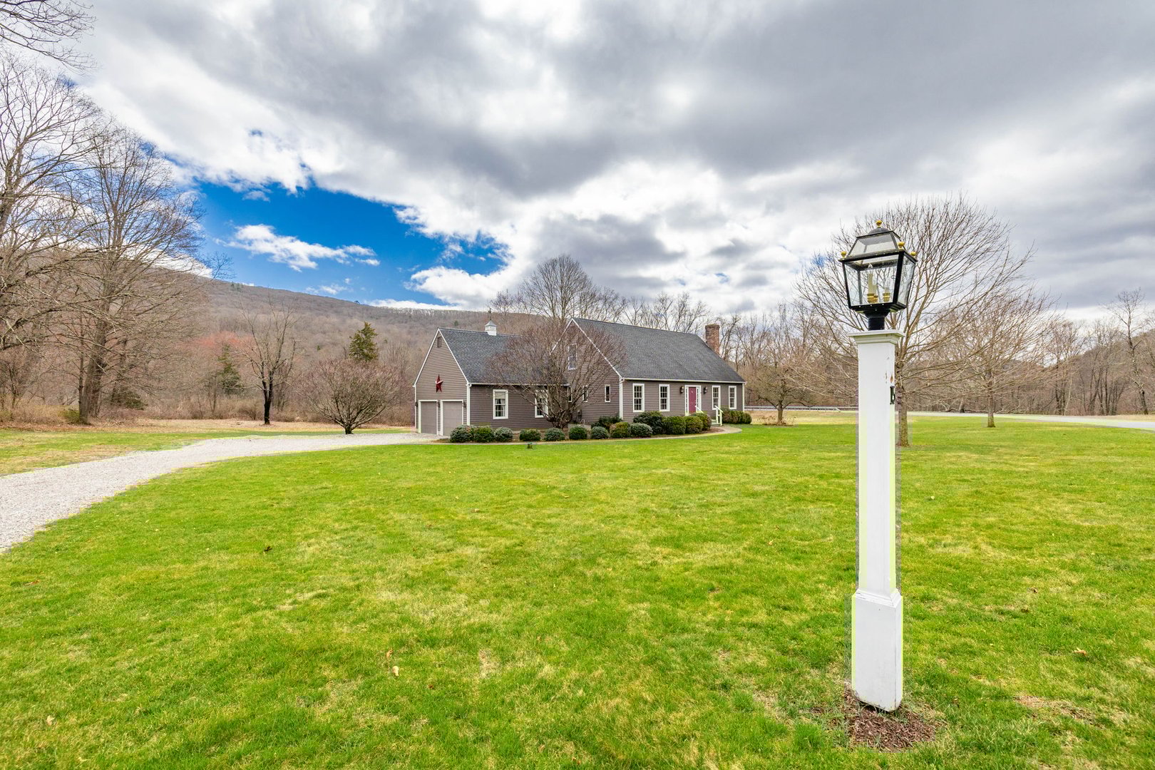 15 Studio Hill Circle Photo 2