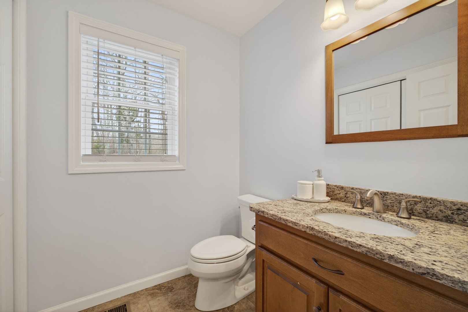 5 Tom Allyn Court Photo 18