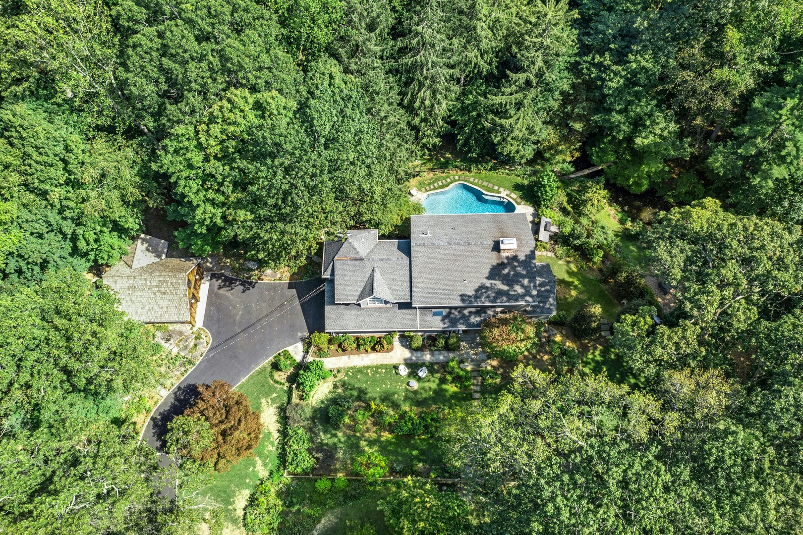 15 Queens Lane Photo 2