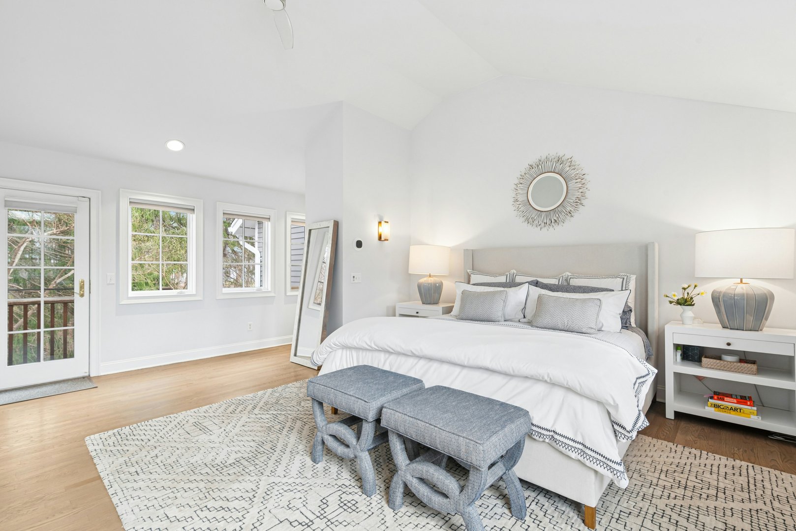 15 Queens Lane Photo 19