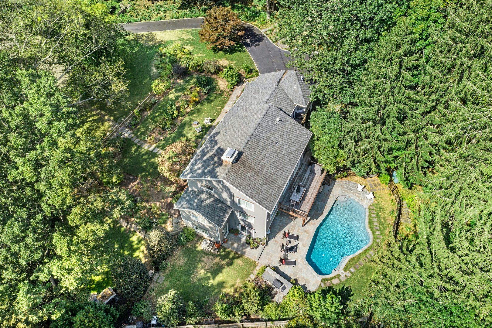 15 Queens Lane Photo 37