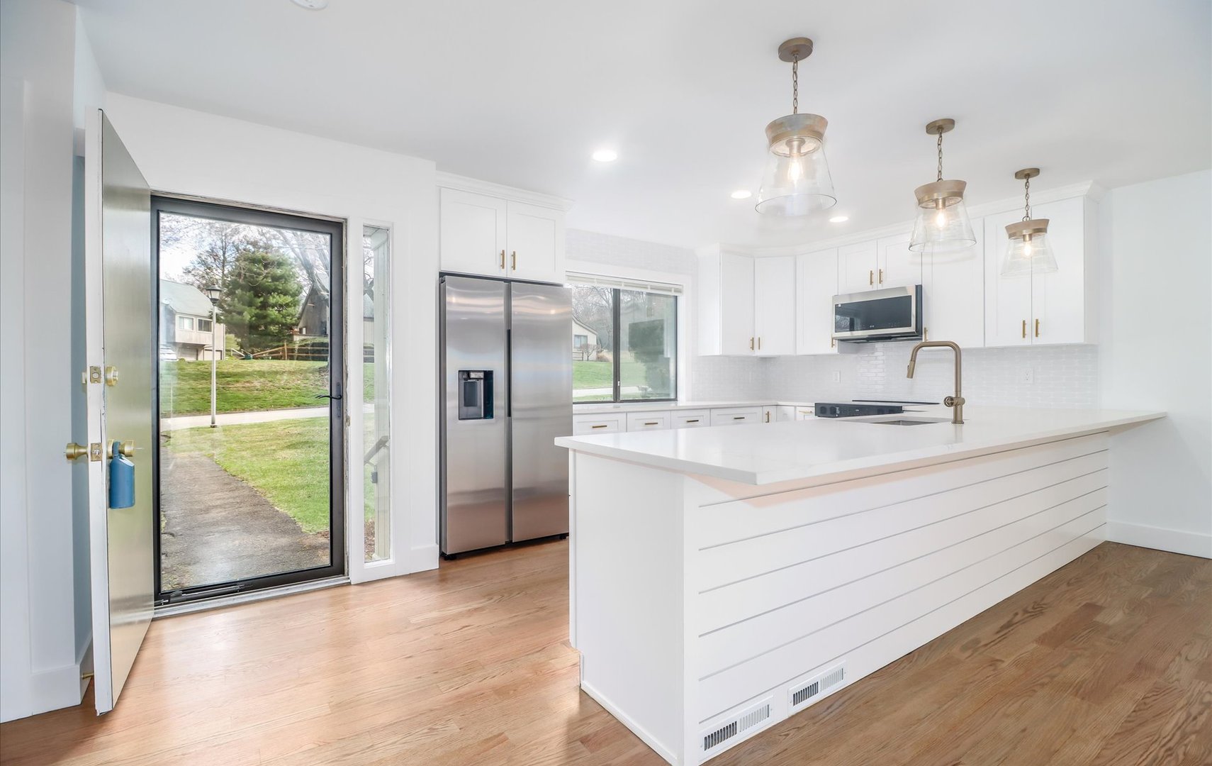 402 Montauk Lane  #B Photo 7