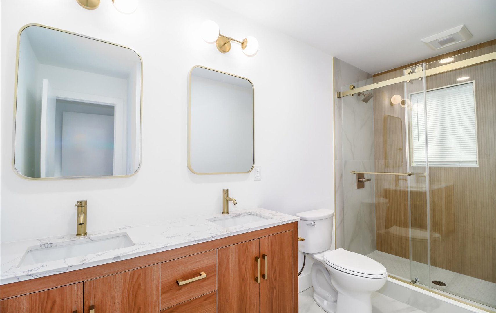 402 Montauk Lane  #B Photo 13