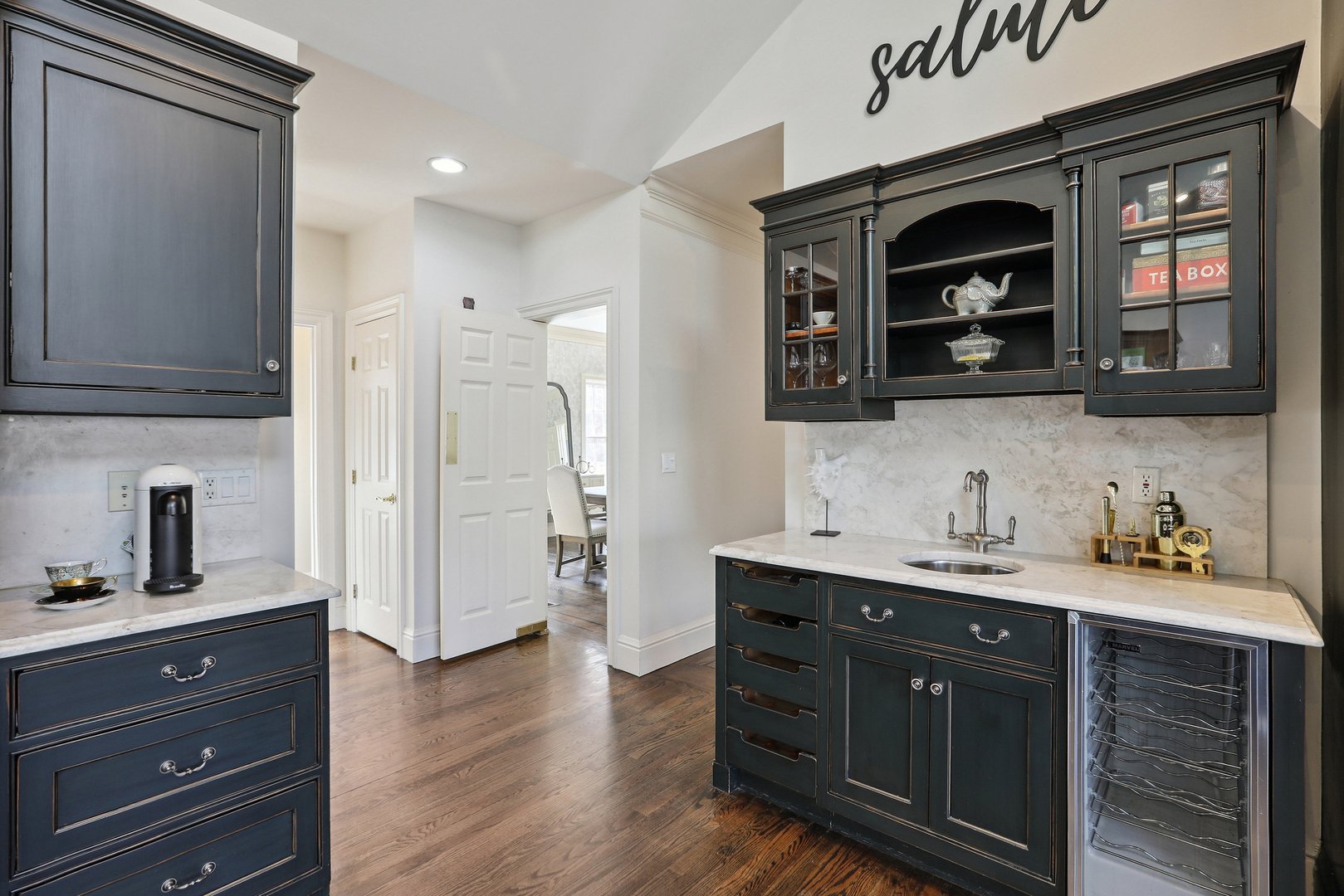 100 Chestnut Hill Road Photo 9