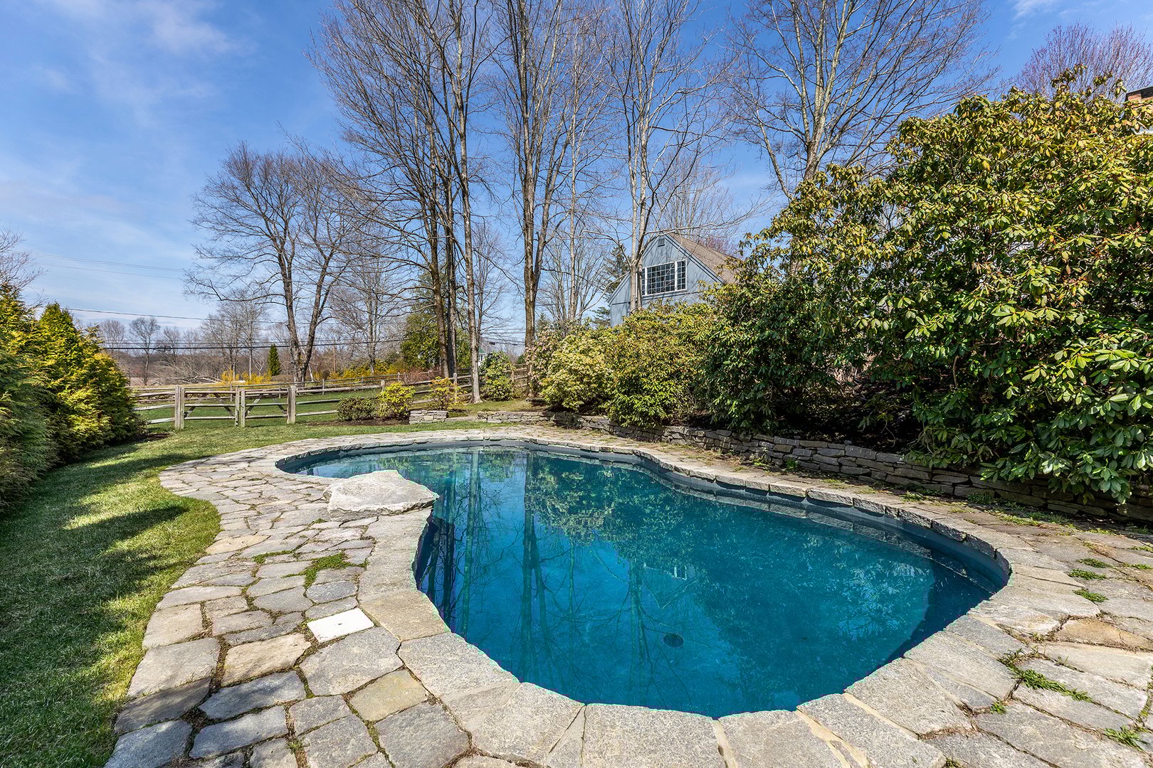 9 Hut Hill Road Photo 35