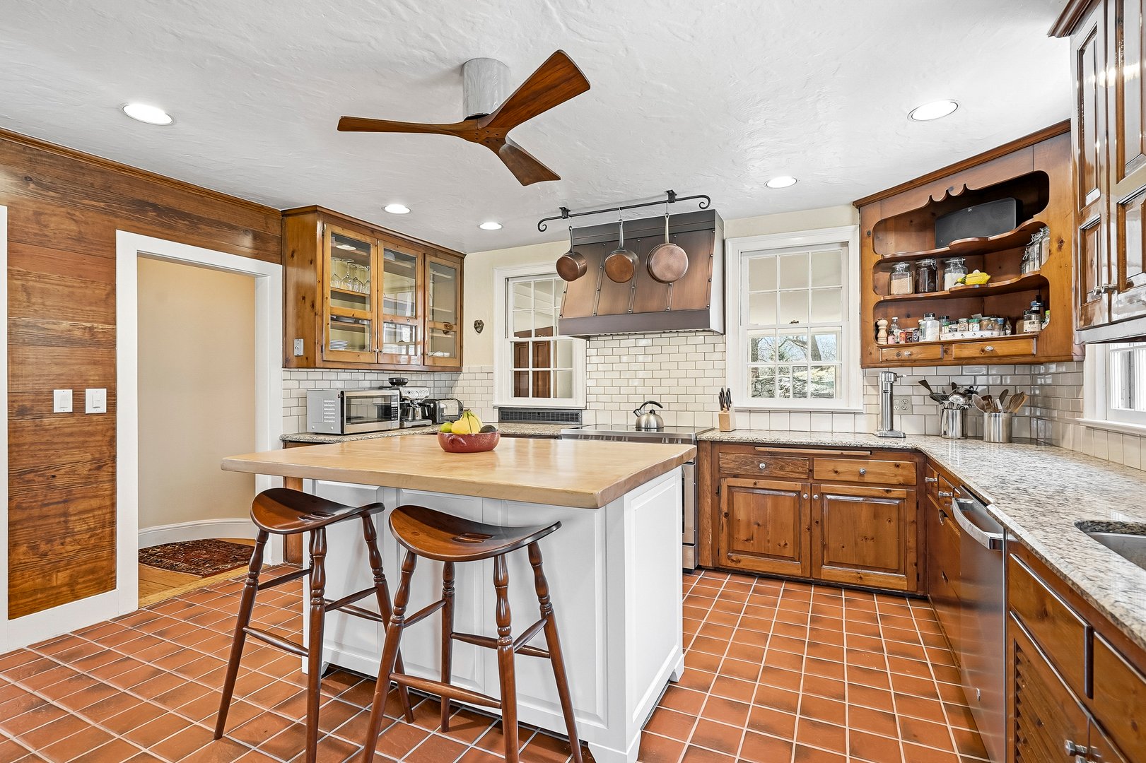 333 W Hartsdale Avenue Photo 17