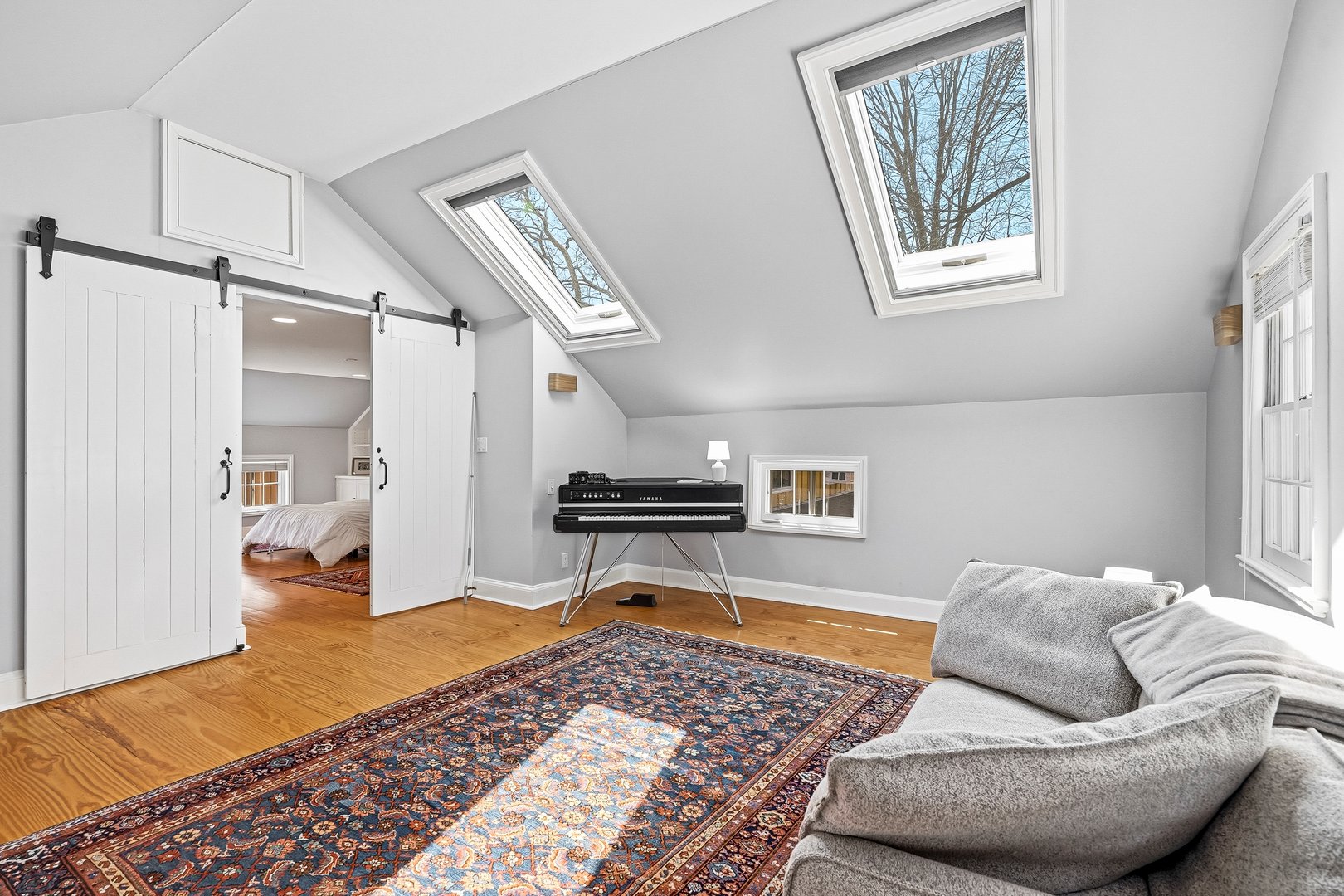 333 W Hartsdale Avenue Photo 32