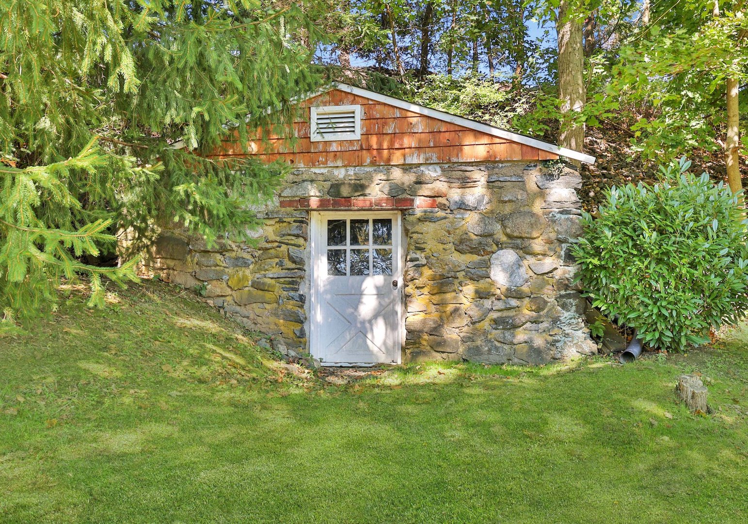 333 W Hartsdale Avenue Photo 41