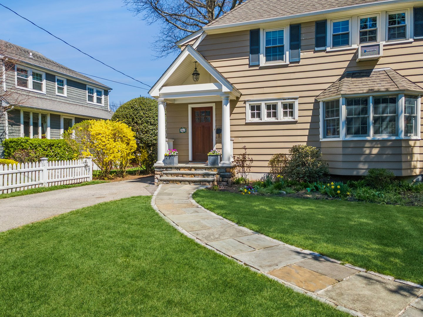 964 Highland Avenue Photo 4