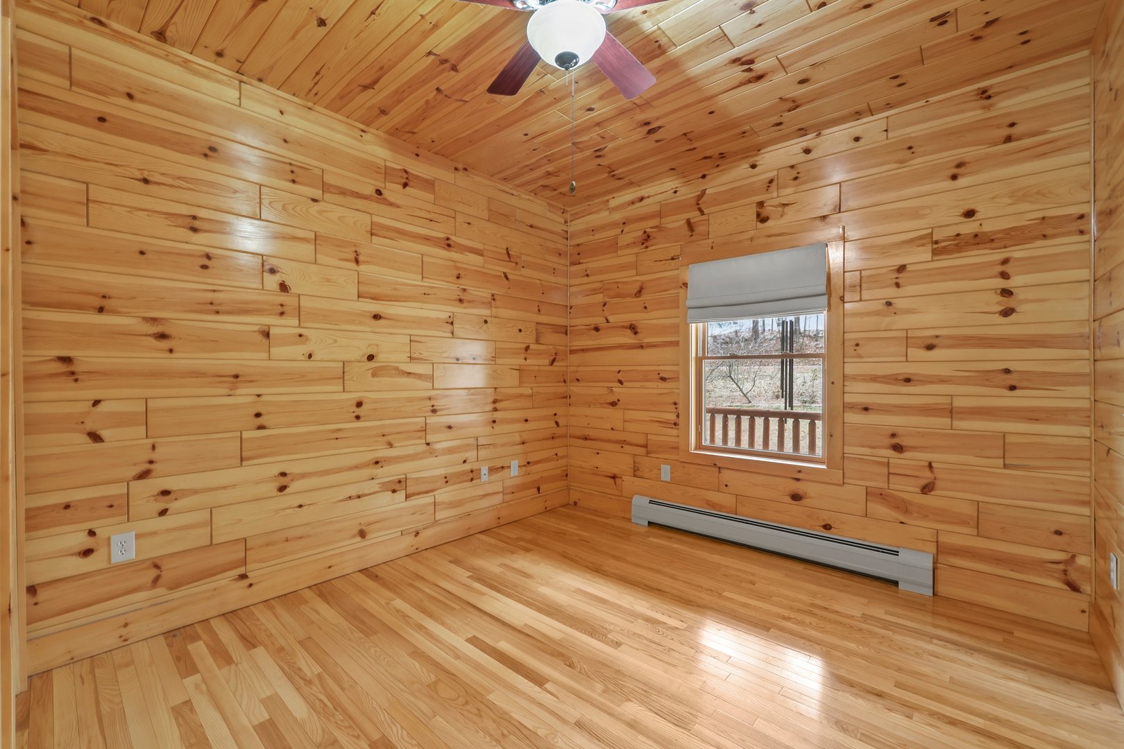 633 E Otis Rd Photo 27