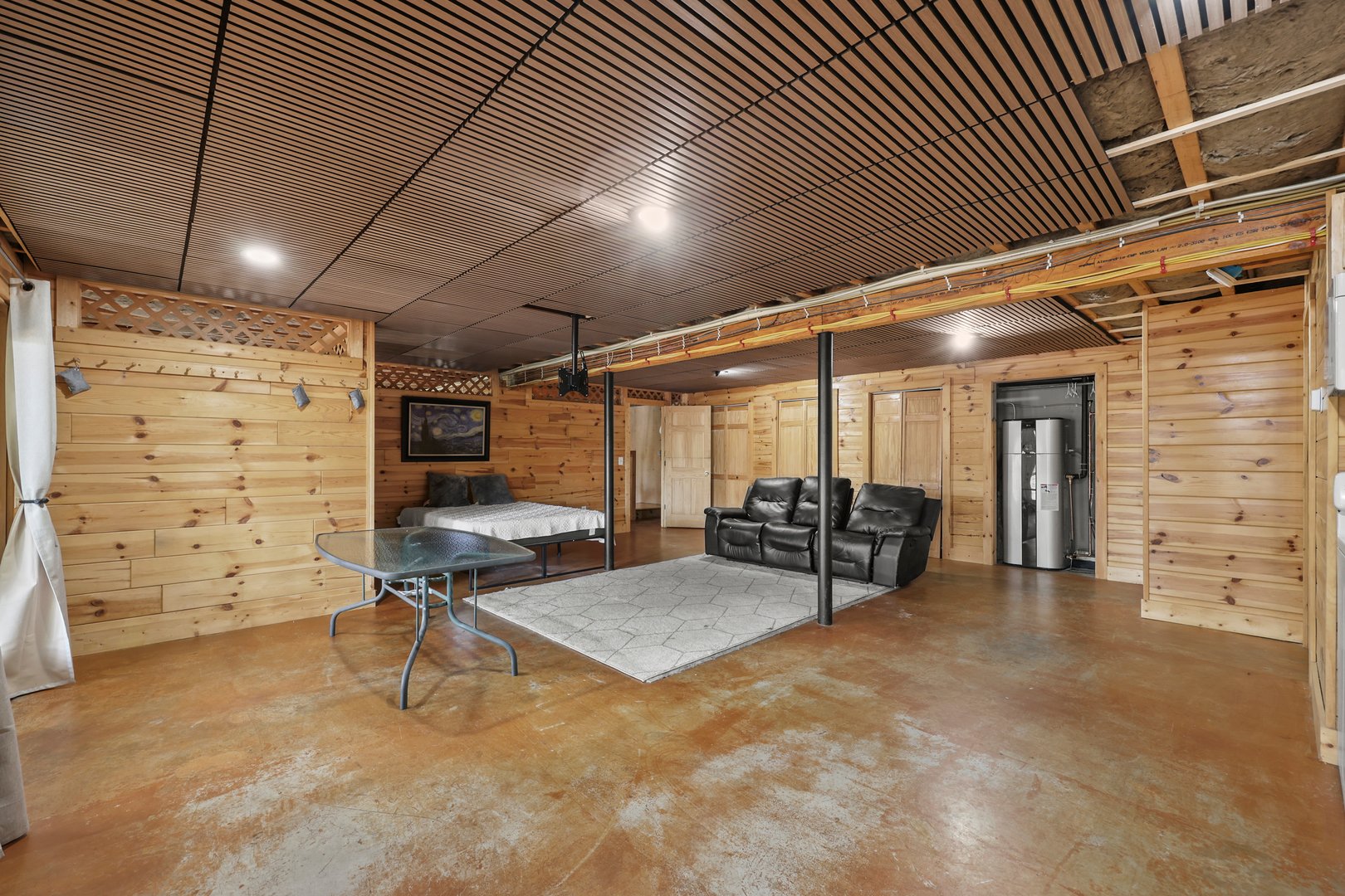 633 E Otis Rd Photo 40