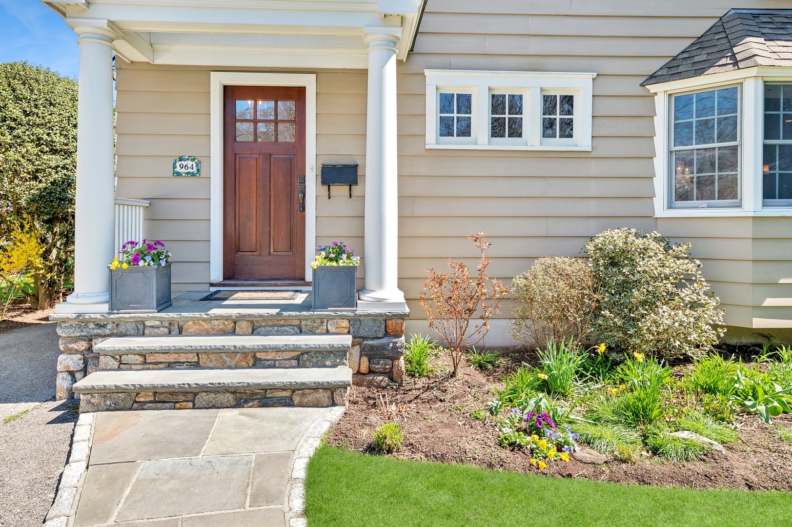 964 Highland Avenue Photo 3