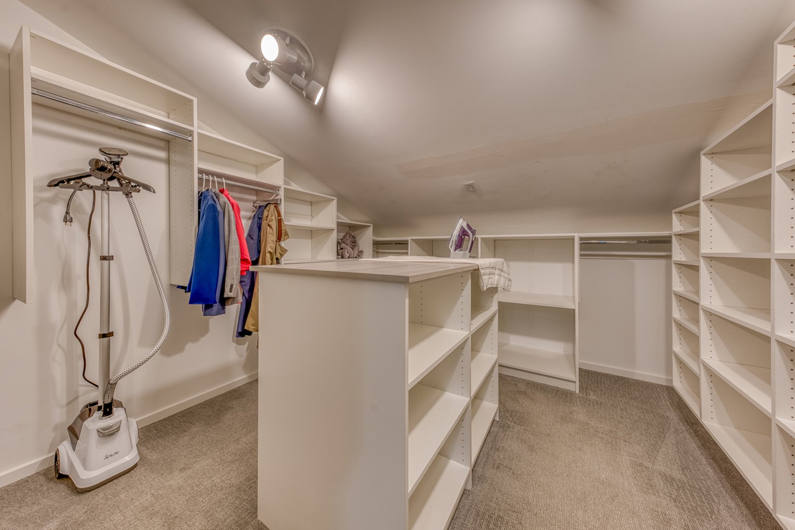 43 Hilldale Road Photo 18