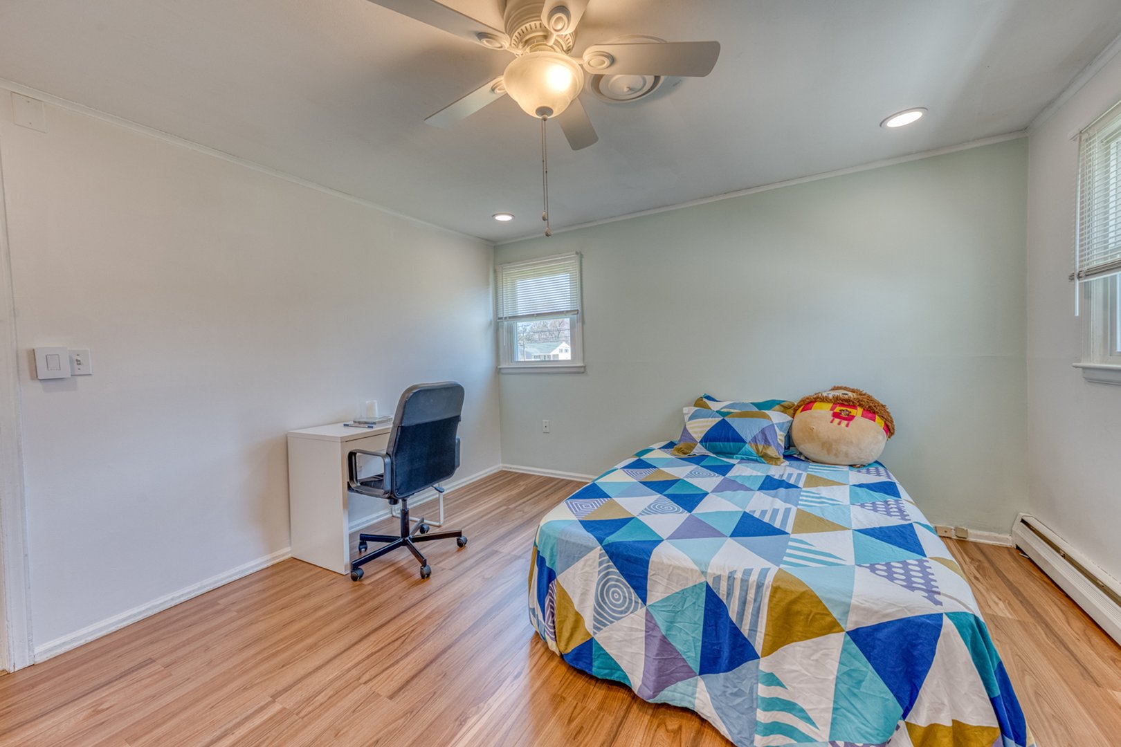 43 Hilldale Road Photo 22