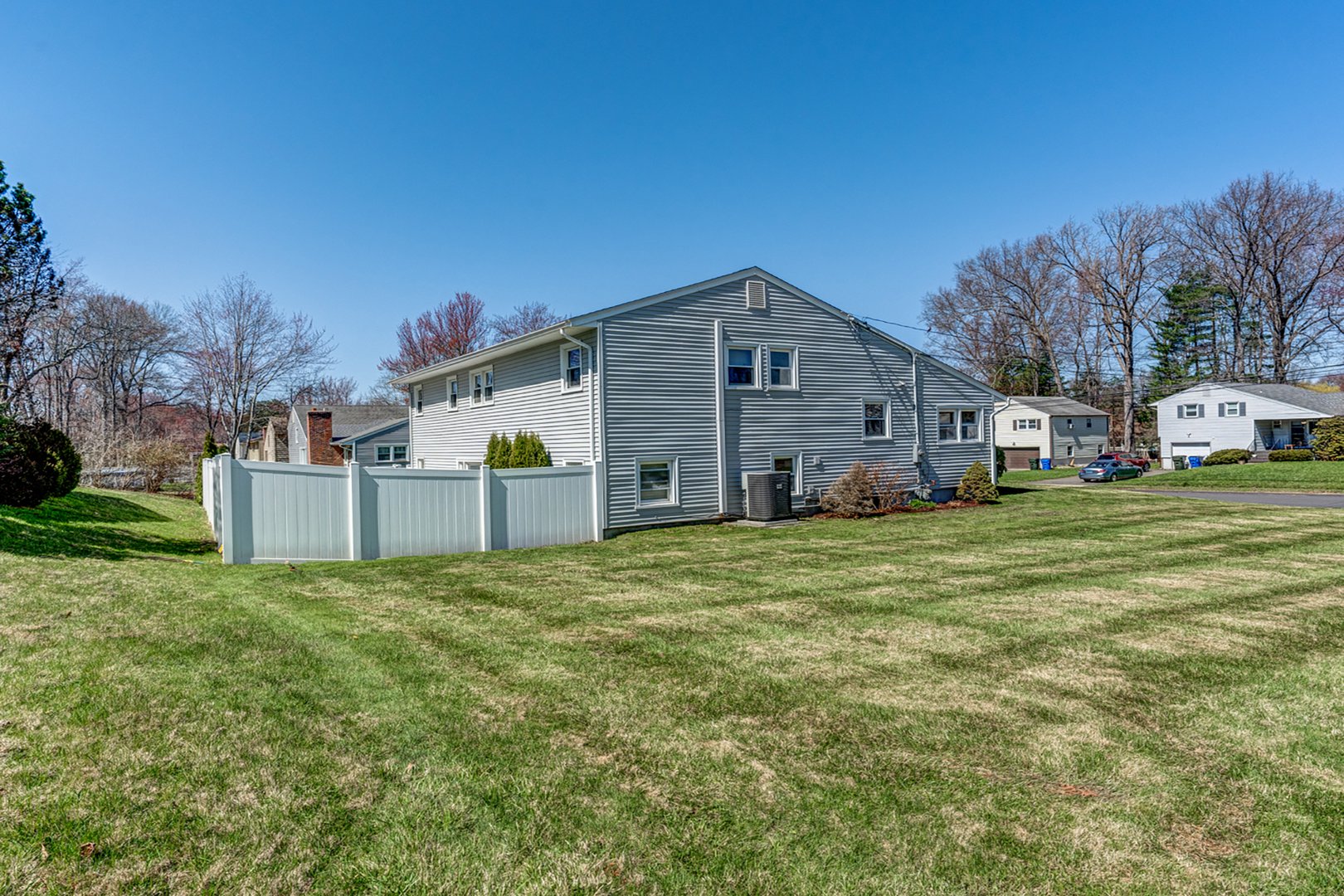 43 Hilldale Road Photo 35