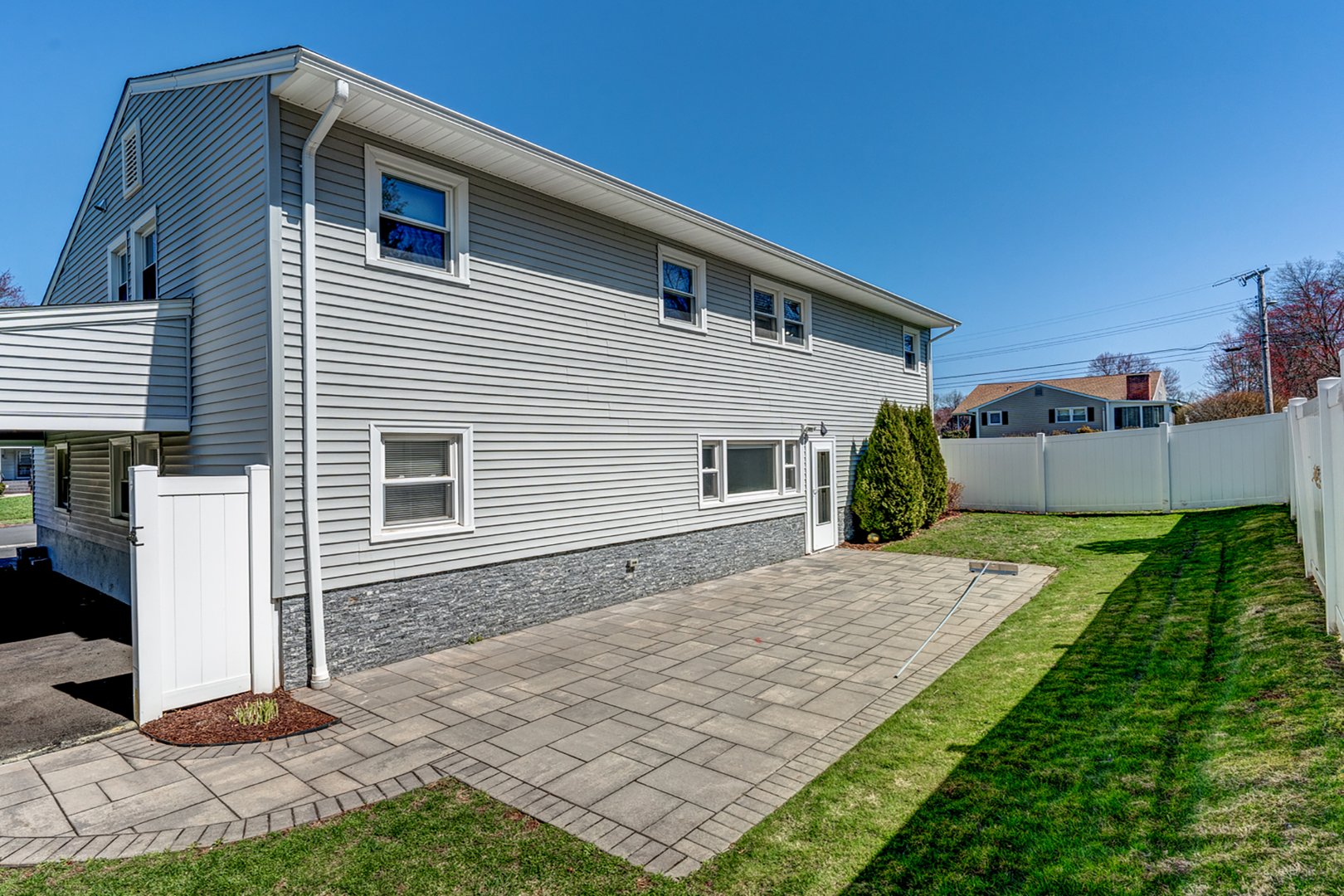 43 Hilldale Road Photo 37