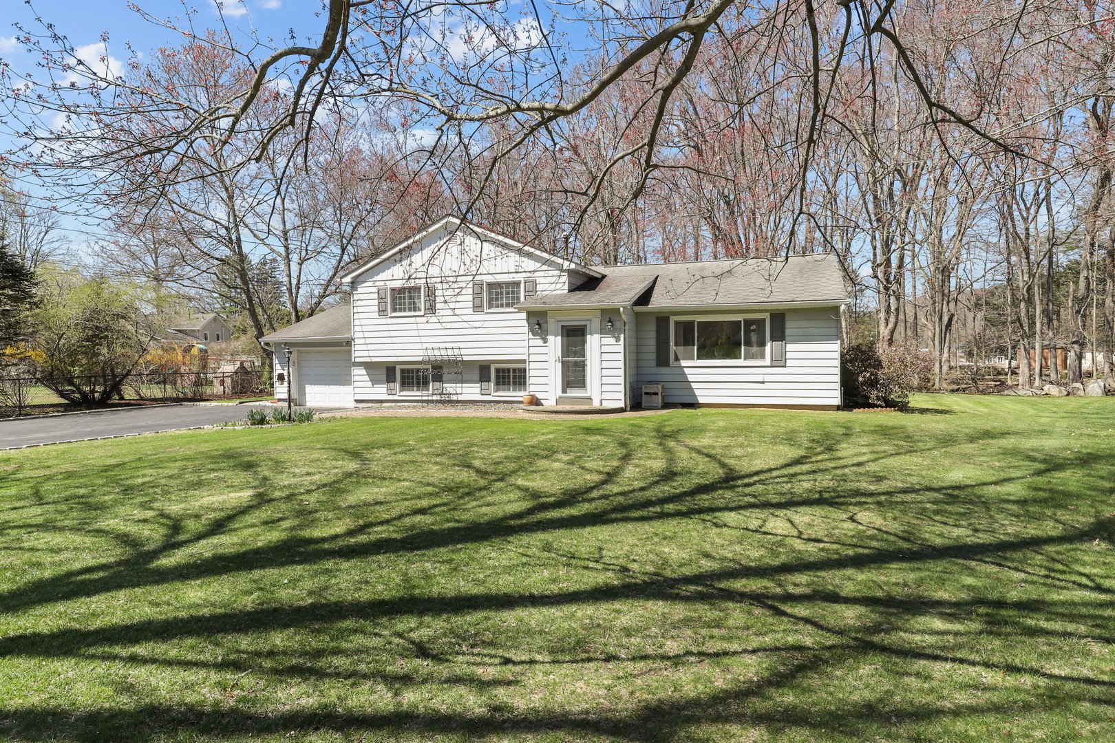 2378 Pine Grove Court Photo 19