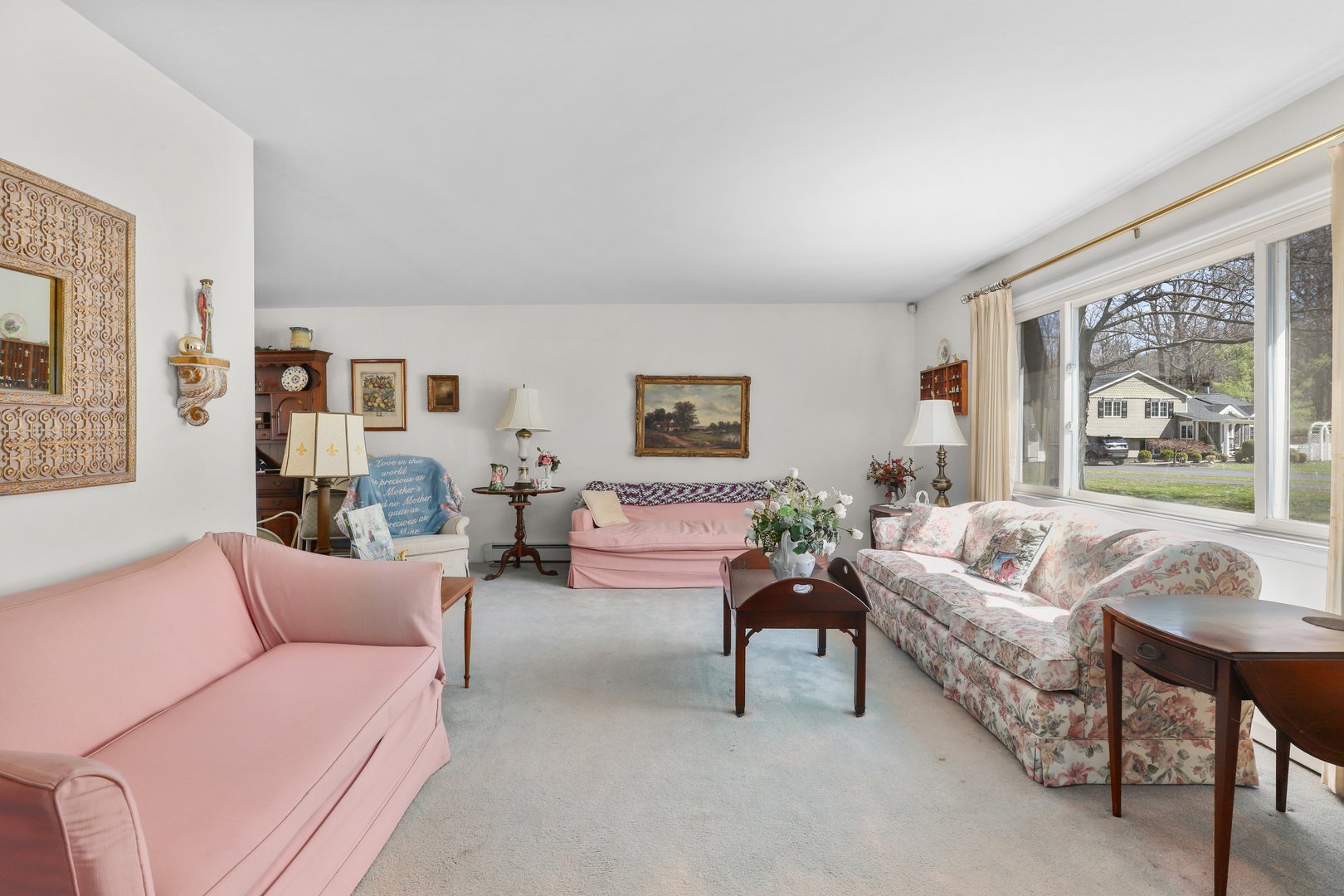 2378 Pine Grove Court Photo 4